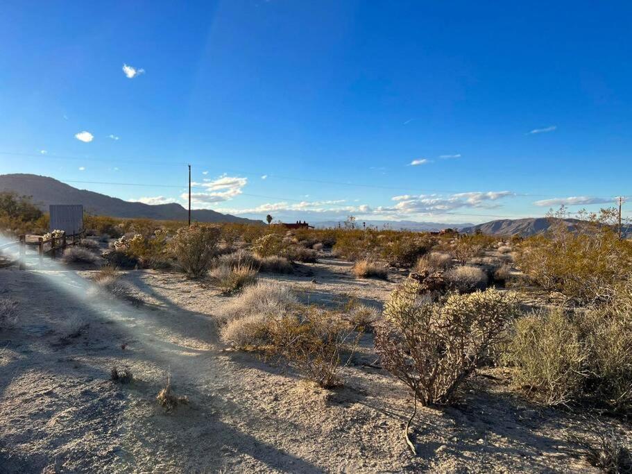 Апартаменты Joshua Tree National Park - Cozy Palms Getaway Туэнтинайн-Палмс Экстерьер фото