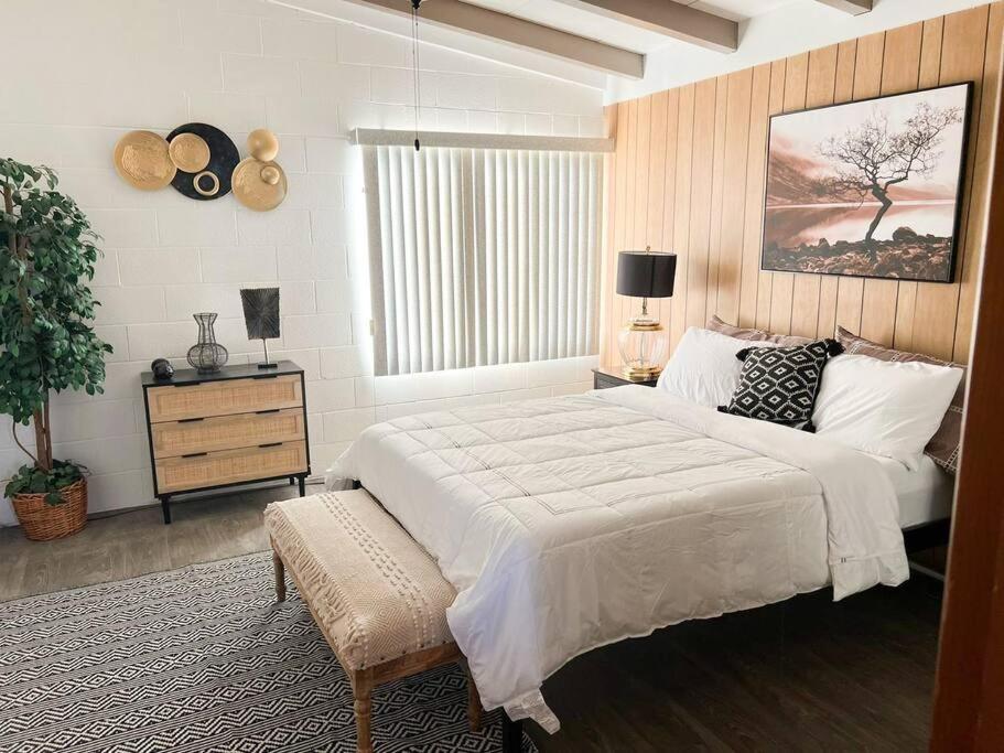 Апартаменты Joshua Tree National Park - Cozy Palms Getaway Туэнтинайн-Палмс Экстерьер фото